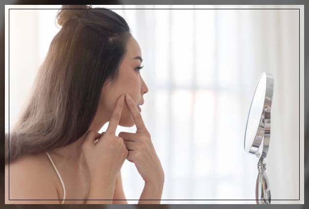 woman with clogged pores side effects