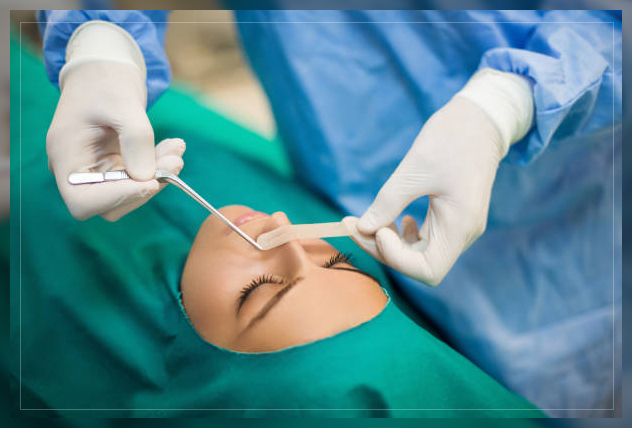 surgeons performing plastic surgery
